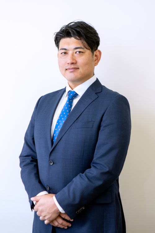 上島代表取締役の写真